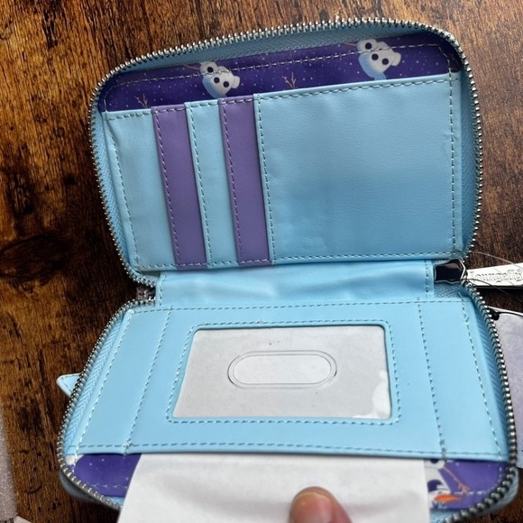 NWT Loungefly Disney Frozen Princess Castle Zip Around Wallet - Picture 7 of 8